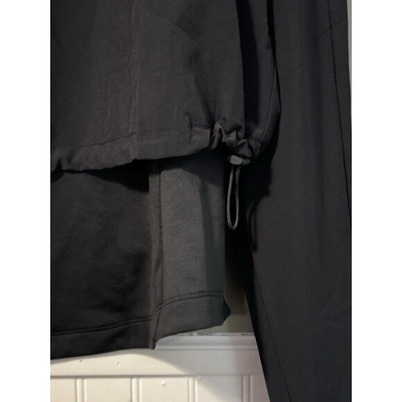 Athleta Layered Shirt‎ Scrunch Bottom Size Medium Black Polyester Blend Preppy - Picture 13 of 15